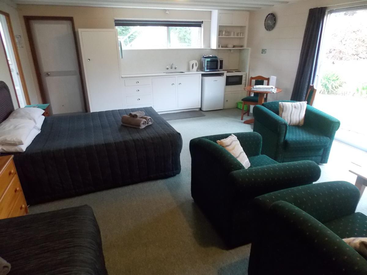 Rangiora Lodge Motel Buitenkant foto