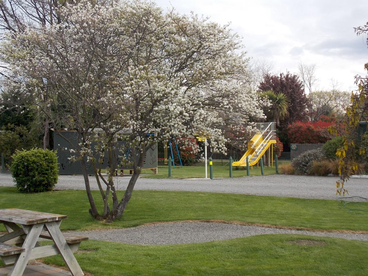 Rangiora Lodge Motel Buitenkant foto