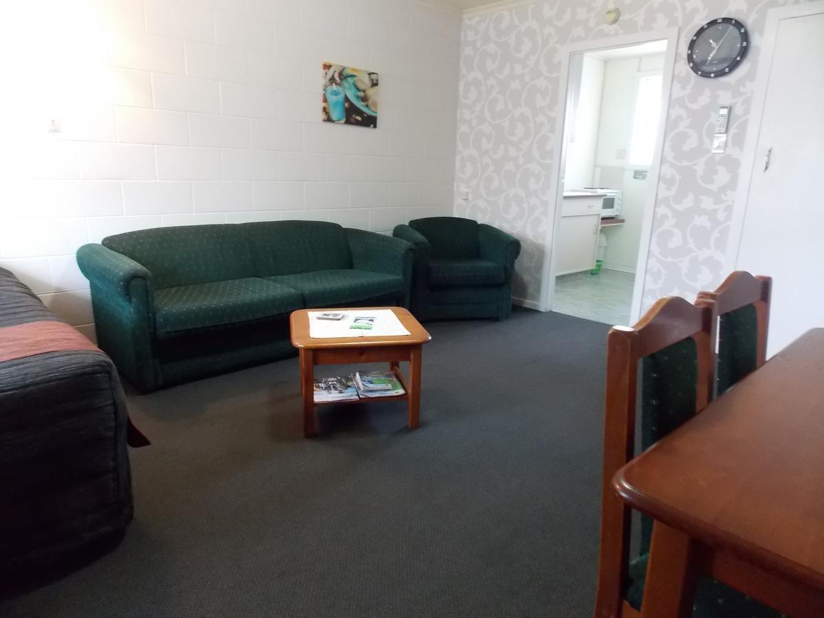 Rangiora Lodge Motel Buitenkant foto